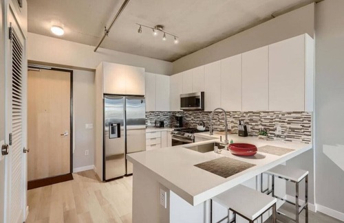 Downtown Las Vegas Condo | 353 East Bonneville #805 Las Vegas