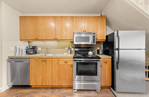 Olympic Valley Condo | 354 | Premium Loft Vibes - Oven, A/C + Pool