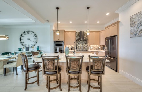 Mid Island House | 3554 Aloha Oasis: Gulf-Front, Pool, Spa, Sleeps 14!
