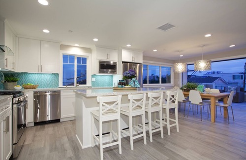 Central Mission Beach House | 3565 - Luxurious, 50 feet to Ocean, roof deck