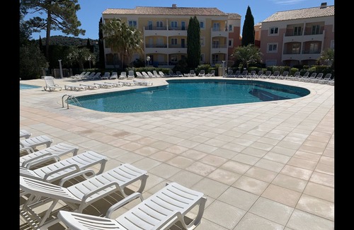 Les Issambres Apartment | 35m2 apartment in the seaside resort of Les Issambres.