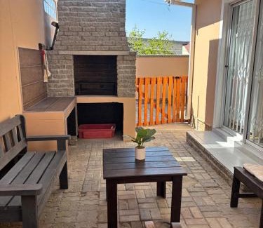 Vineta Apartment | 36 Schwester Frieda Vineta Self Catering Flat