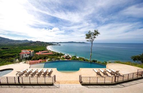 Playa Flamingo Apartment | 360 Splendor 105F-Ocean View Residence-Breakfast