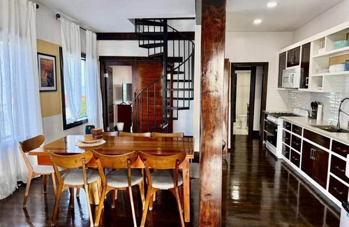 Caye Caulker Villa | 360 Suites: Seaside 6 Bedroom Retreat