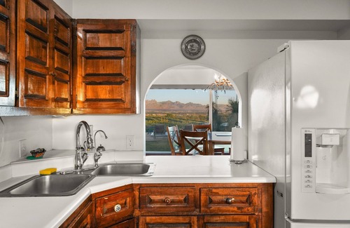 Las Cruces House | 360 Views, Spa, Billiards, Birding, Private, ~7 miles to Mesilla or downtown!