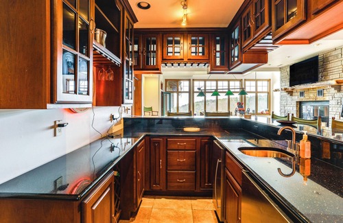 Fairfield Bay House | 366 Shared Acres, Lake Access: Ozark Getaway!
