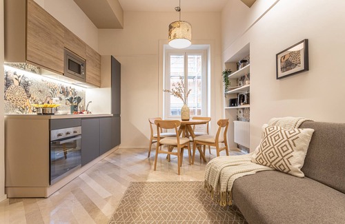 Repubblica Apartment | 37 Colosseum Apartment