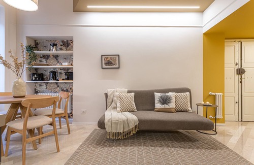 Repubblica Apartment | 37 Colosseum Apartment