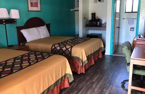Yreka Hotel | 37 m² Motel ∙ 8 guests
