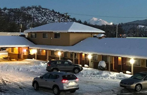 Yreka Hotel | 37 m² Motel ∙ 8 guests