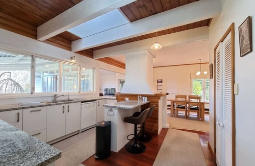 Taupaki House | 375 Taupaki Road, Taupaki