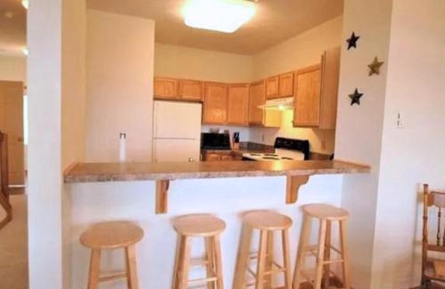 Tannersville House | 376 Linden Ct