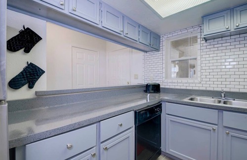 Casa Grande Condo | 37A- Casa Grande Modern Condo 1bd w Heated Pool