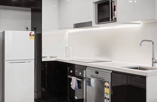 Toowong Apartment | 38 High St - Premium Executive in Heart of Toowong