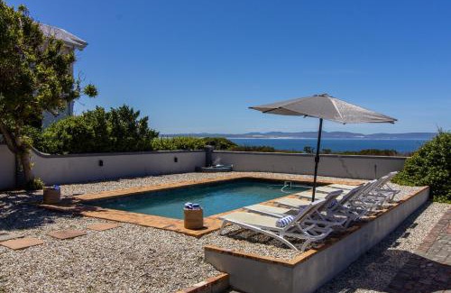 Westcliff House | 38 on Westcliff