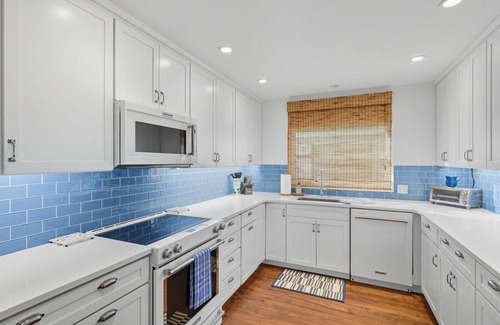 Boca Grande House | 380 Tarpon - 3 bed - 2 bath - in the Village - close to everything - Historic Home