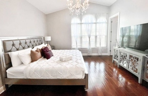 Virginia Park House | 3814 W Obispo St · Exquisite Tampa Home w Office and King Beds