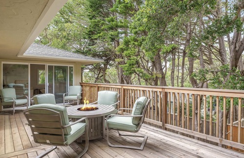Del Monte Forest House | 3877 Sea Esta - Beautifully Remodeled, Near Golfing
