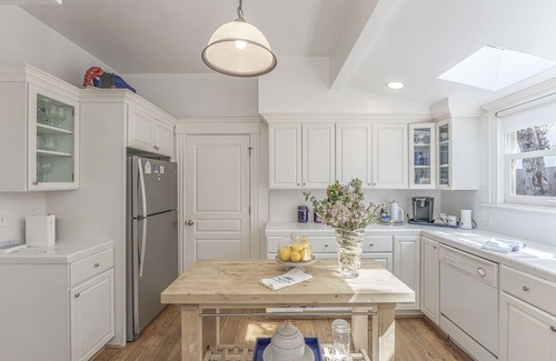 Pacific Grove House | 3887 Just Coast'n - Just a Few Steps to the Bay