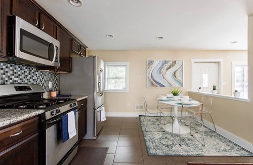 Lower Lawrenceville Apartment | #39 Fully Renovated Apartment in Lawrenceville: 4 Bedrooms+2 Baths+ Free parking