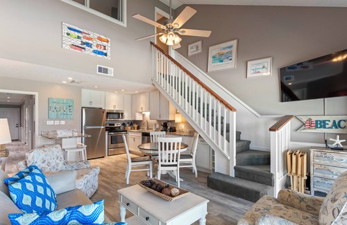 Crystal Beach Condo | 39- Recharge your happiness in this beautiful BEACH FRONT Condo!