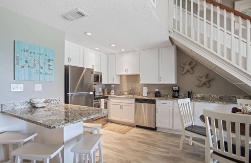 Crystal Beach Condo | 39- Recharge your happiness in this beautiful BEACH FRONT Condo!