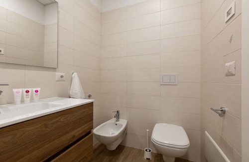 Noci House | 3914 cdg - Stanza Vittoria (PT) by BarbarHouse