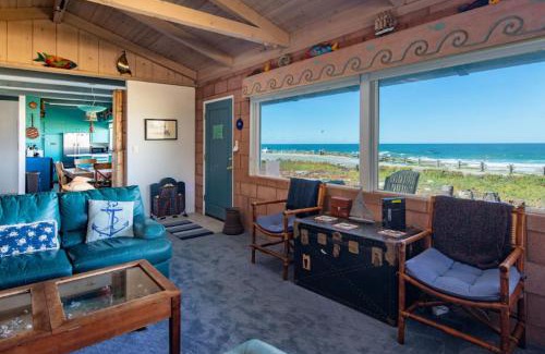 Pacific Grove House | 3976 Mirka's Beach House home