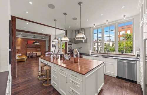 Gowanus House | 399- Luxury 6BR 5Baths Townhouse with Garage in Carroll