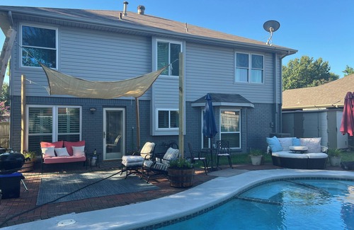 South Arlington House | 3b/2.5b Family home with Pool close to Joe Pool Lake and Epic Indoor Water Park