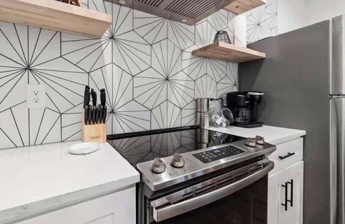 Pittsburgh House | 3B Family Downtown Suite