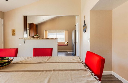 Glendale House | 3b w/Pool Near Stadium & Entertainment