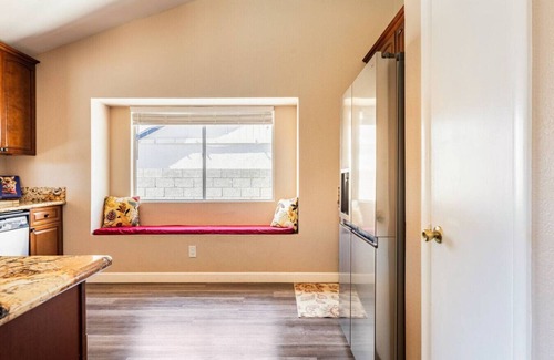 Glendale House | 3b w/Pool Near Stadium & Entertainment