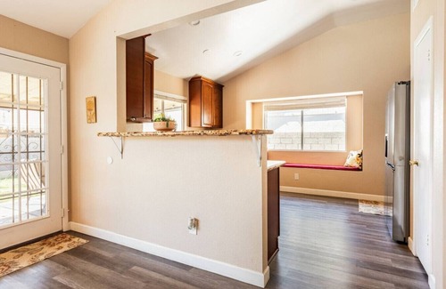 Glendale House | 3b w/Pool Near Stadium & Entertainment