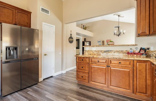 Glendale House | 3b w/Pool Near Stadium & Entertainment