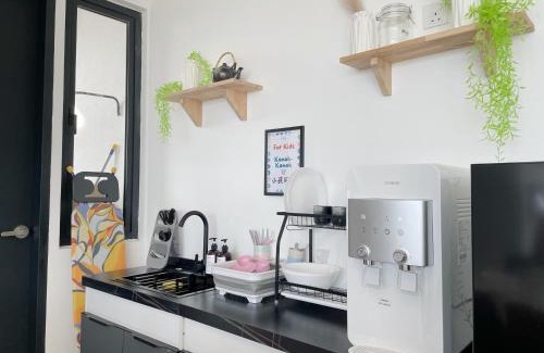 George Town Apartment | 3B2R 2CarPark Tea Time Suite with Infinity Pool