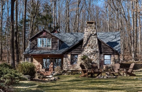 Penn Lake Park House | 3bd 2ba Penn Lake Cabin with Lakeview (Newly renovated) in the Pocono Mountains!