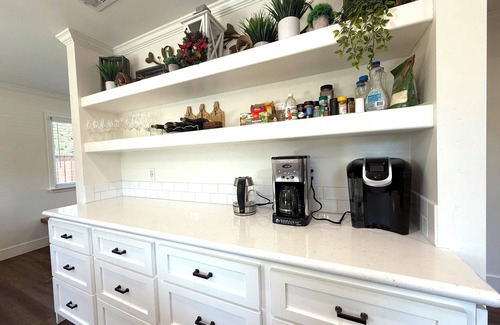 Concord House | 3bd/2ba Remodeled Luxury Home + Steam Shower!