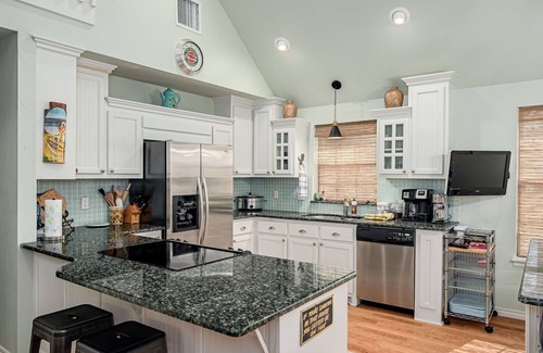 Kingston Cabin | 3BD-BoatRampClose-Internet-Charming-PetsAsk