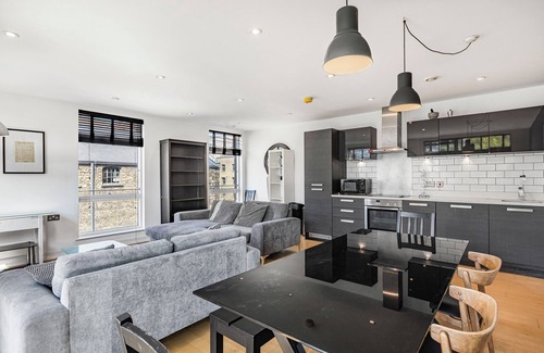 De Beauvoir Apartment | 3BD Canalside Flat in De Beauvoir Town