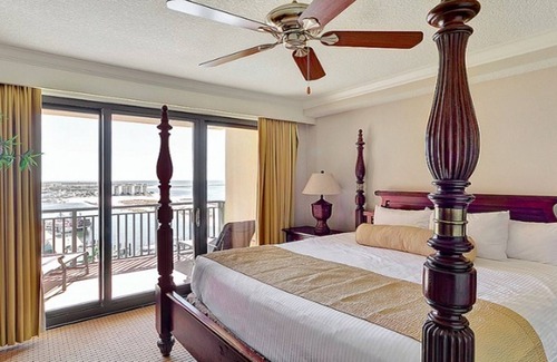 Destin Hotel | 3BD Deluxe/Destin - Pool View, Beach Access, and Shopping