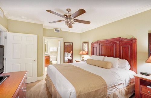 Destin Hotel | 3BD Deluxe/Destin - Pool View, Beach Access, and Shopping