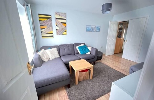 Newcastle-upon-Tyne House | 3BD Family Stay with a Garden Longbenton Newcastle
