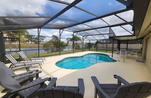 Indian Wells House | 3BD Lakeview House with Pool Dsney