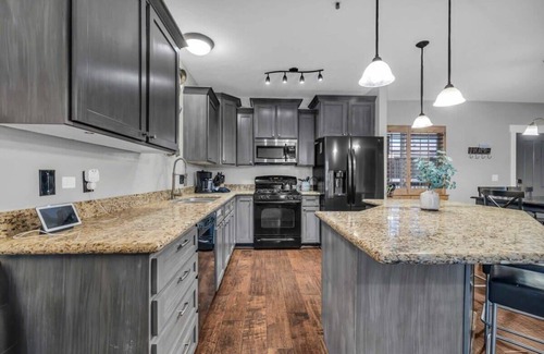 Bear Hollow Village Condo | 3BD Olympic Park Condo on FREE Shuttle Line