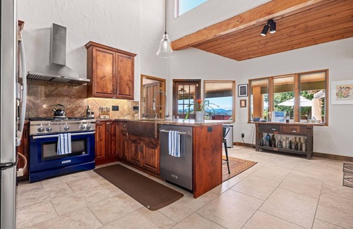 Atascadero House | 3bd, sleeps 8, luxury and relaxation in the heart of the Central Coast