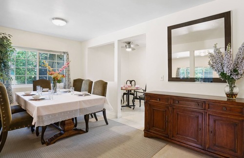 North Hills West House | 3BD2BA ☆NORTHRDGE Large Comfy Home Close to 405 FWY☆