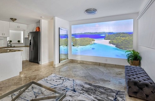 Dania Beach Villa | 3BDR Villa-Private pool-4 min Dania Beach-8ppl