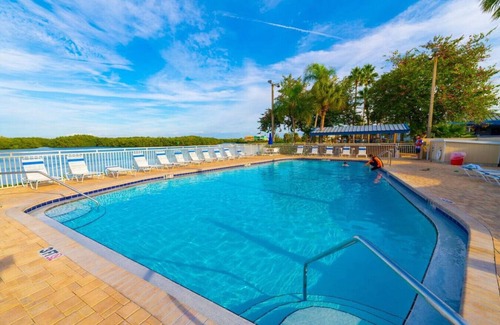 Ruskin Condo | 3bdrm sleeps 8, Beach, Pools, Hot Tub, Gym, Game Room, Piers,Courts, Restaurants