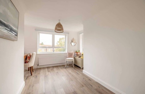 Windsor Apartment | 3Bed, 2Bath Penthouse Near Windsor & Long Walk